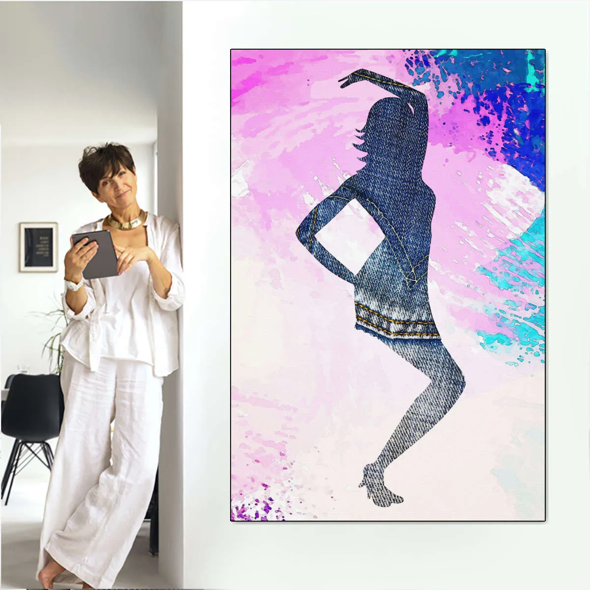 A Fashion Girl I Wall Art