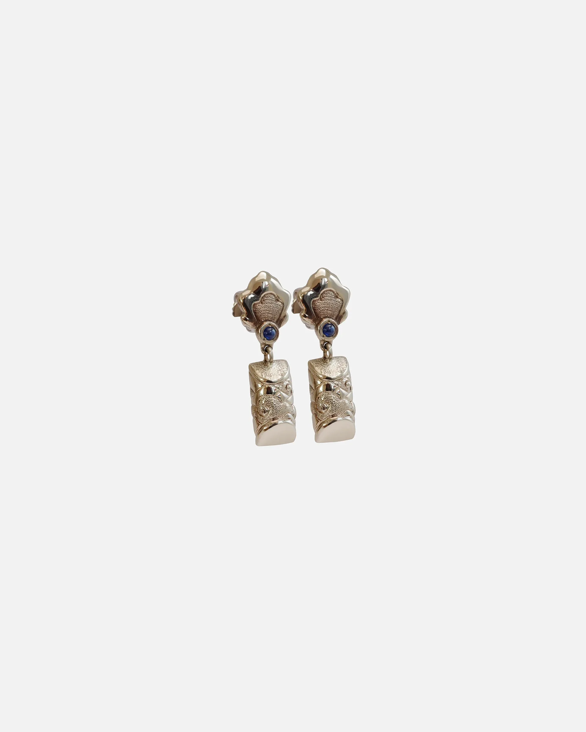 CloudBeam   Mugoonghwa / Stud Earrings